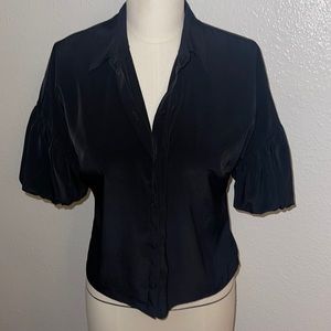 Black Buttom with puff sleeve